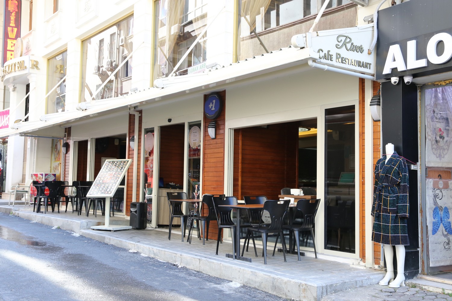 İstanbul River Hotel